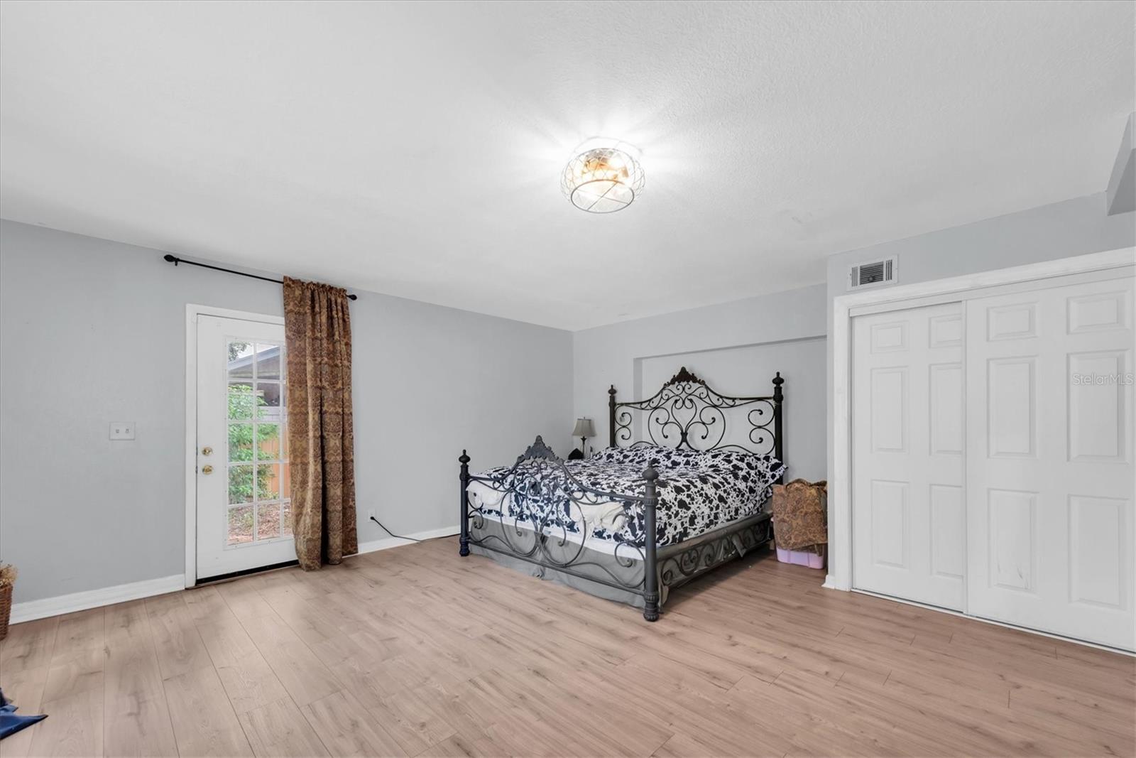12812 LAKE DR — photo 6