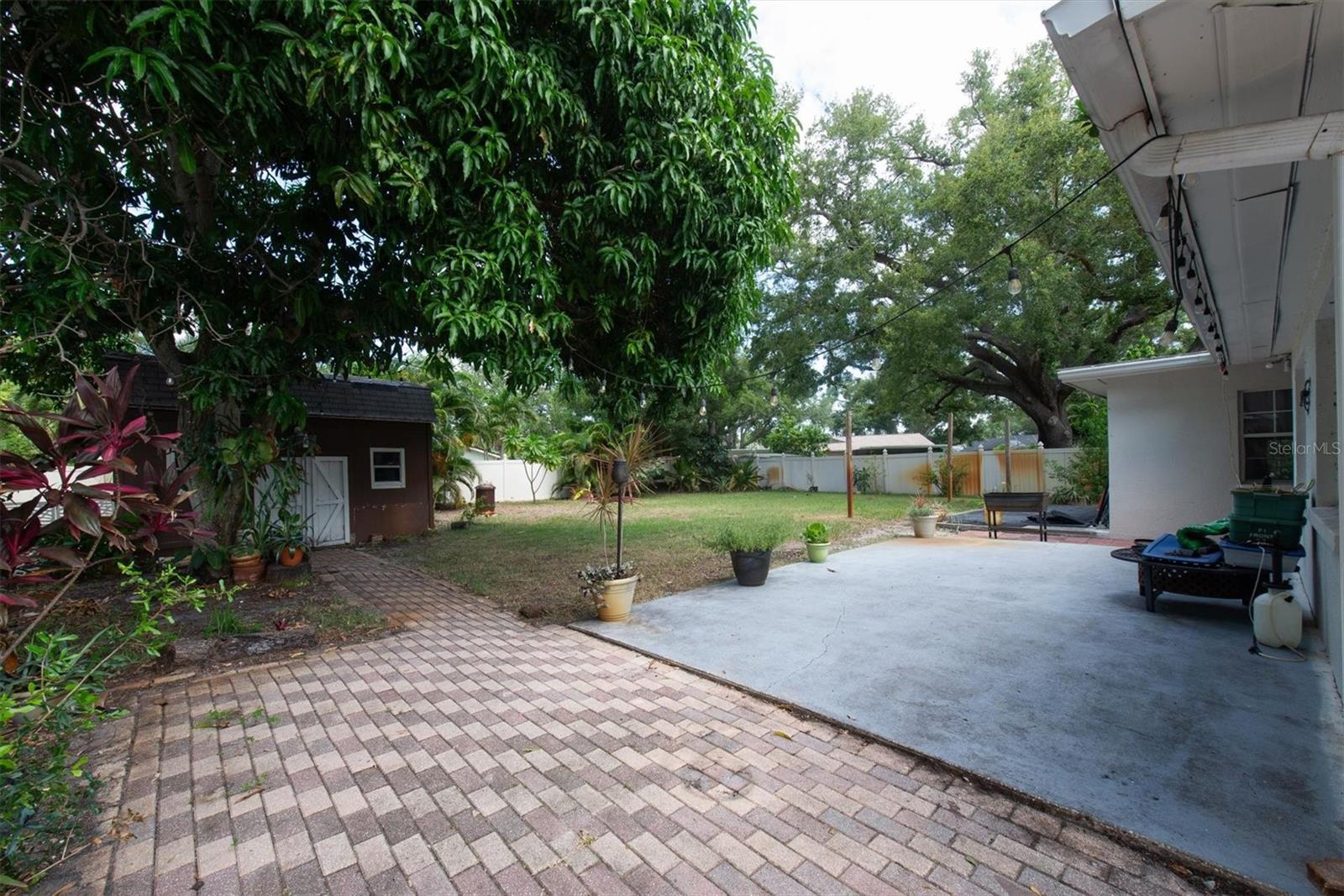 12812 LAKE DR — photo 33