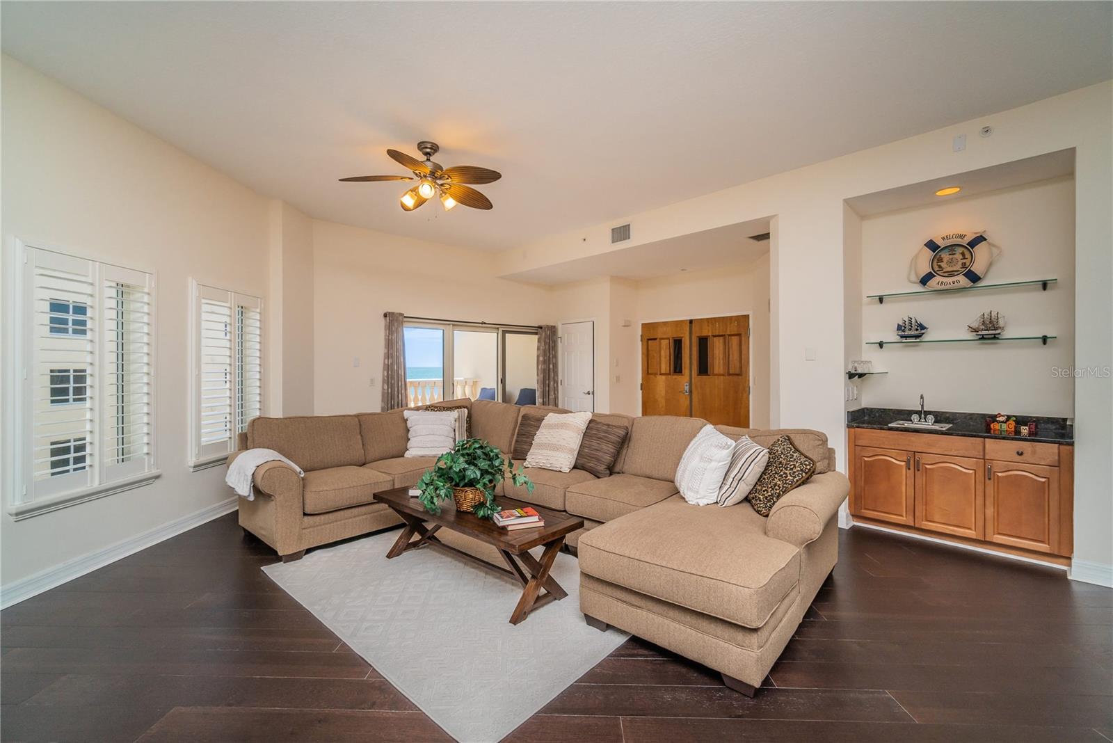 14 SOMERSET ST #5C — photo 4
