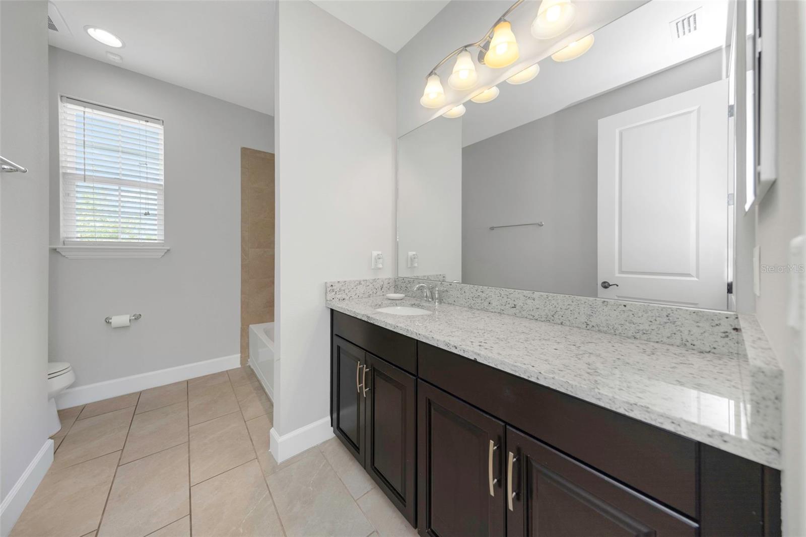 17807 HOWSMOOR PL — photo 49