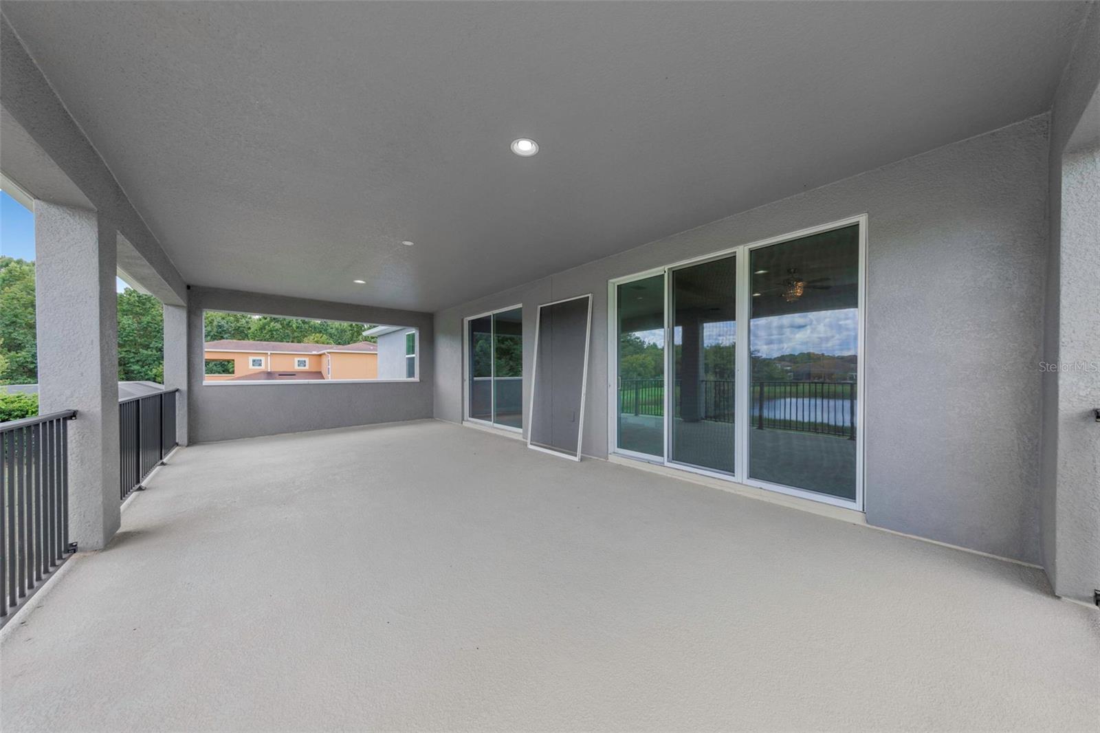 17807 HOWSMOOR PL — photo 33