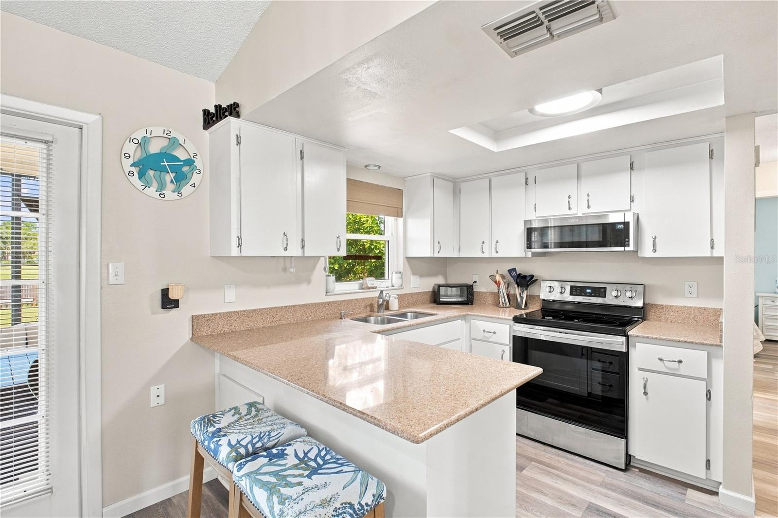 7301 BRAMBLEWOOD DR — photo 22