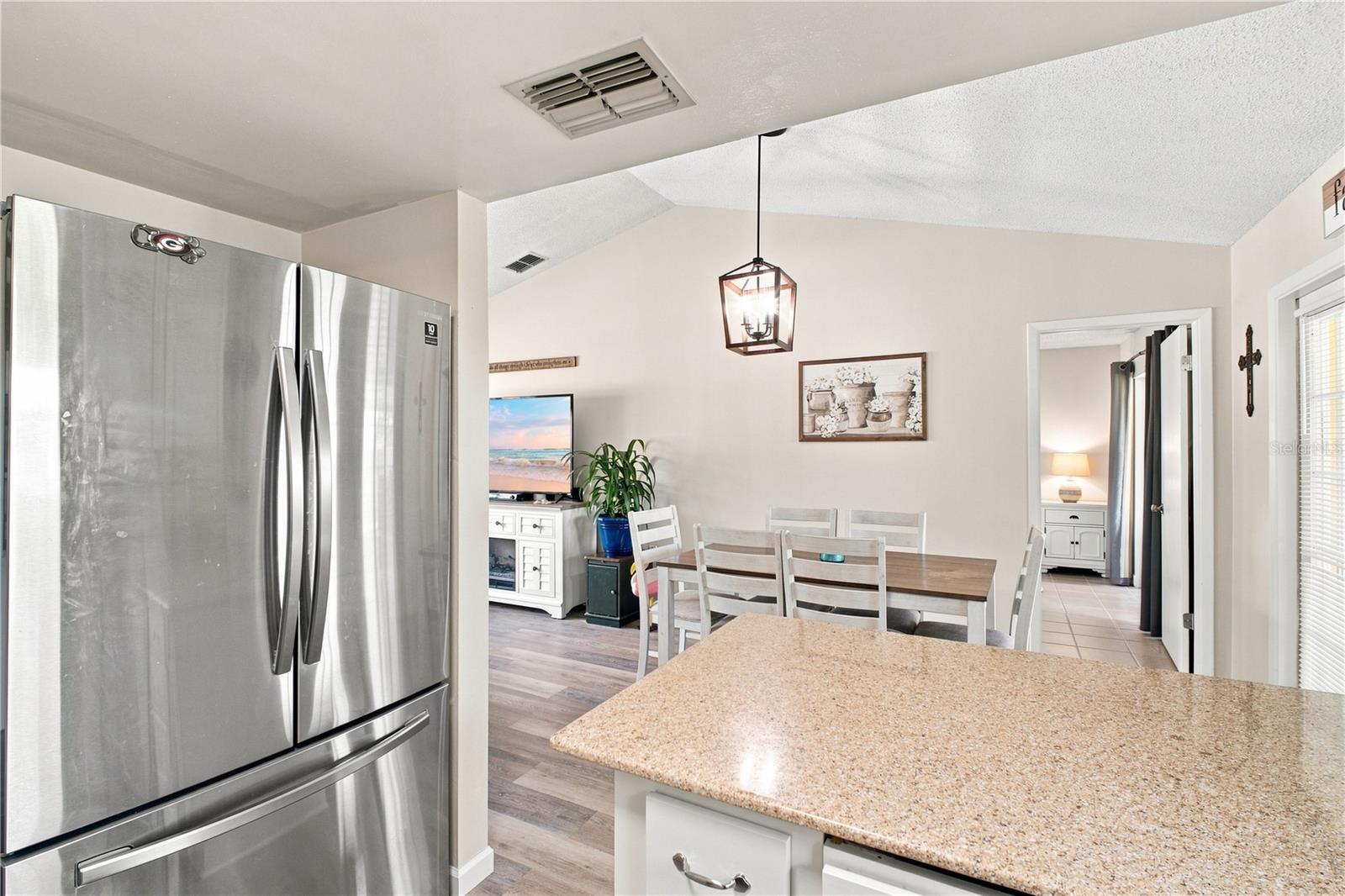 7301 BRAMBLEWOOD DR — photo 25