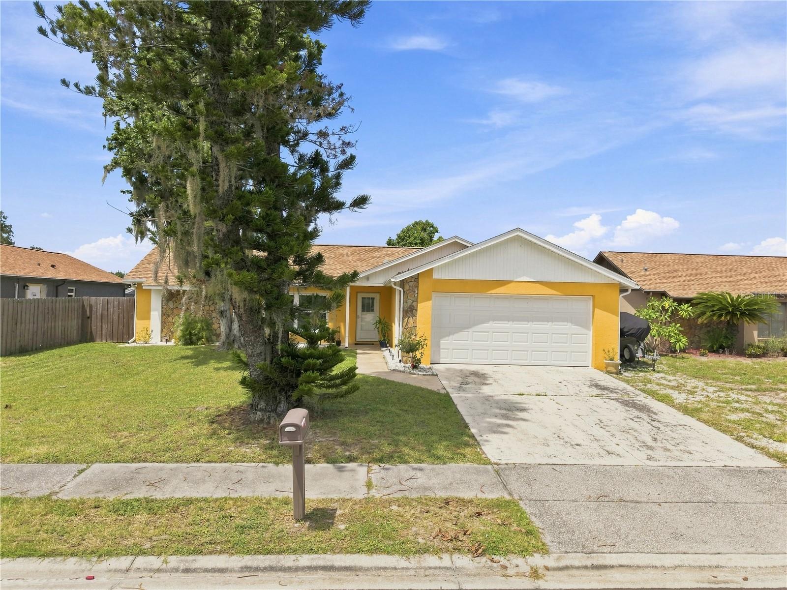 7301 BRAMBLEWOOD DR — photo 34