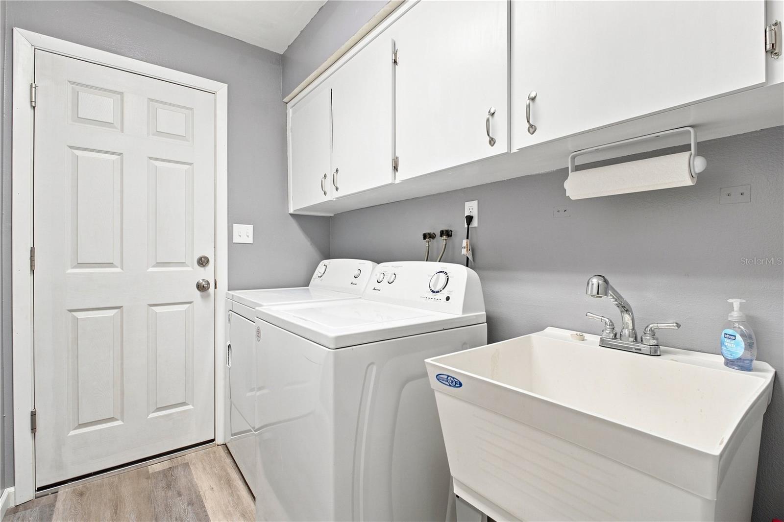 7301 BRAMBLEWOOD DR — photo 13