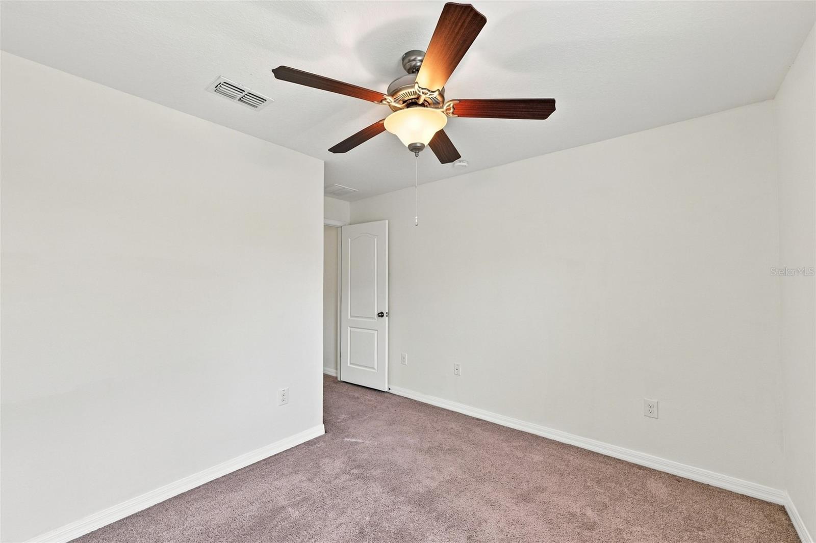 31141 CLARIDGE PL — photo 23