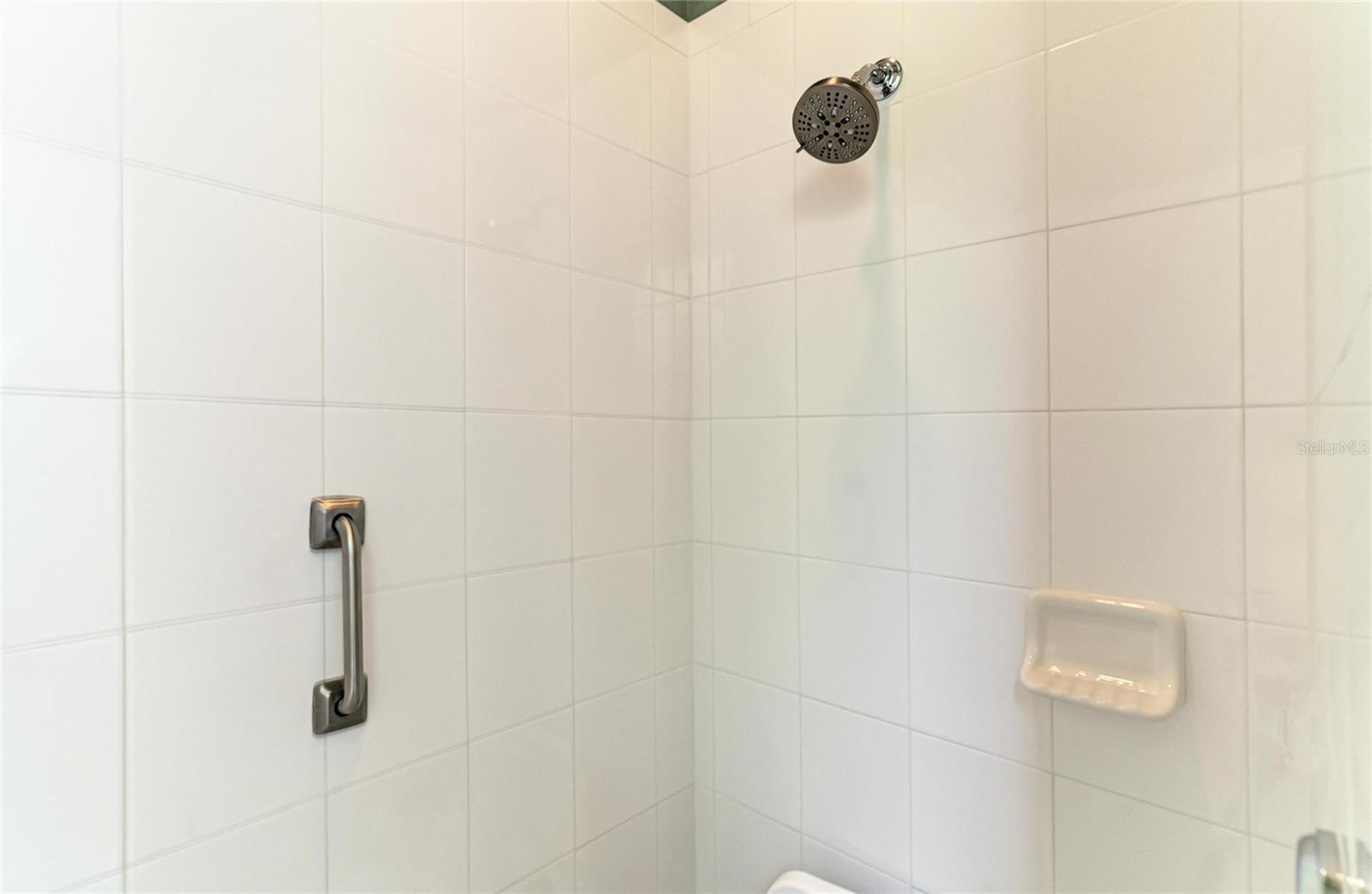 1592 MONARCH DR #1592 — photo 25