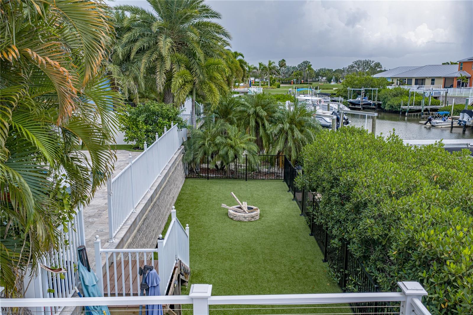 6411 GRENADA ISLAND AVE — photo 70