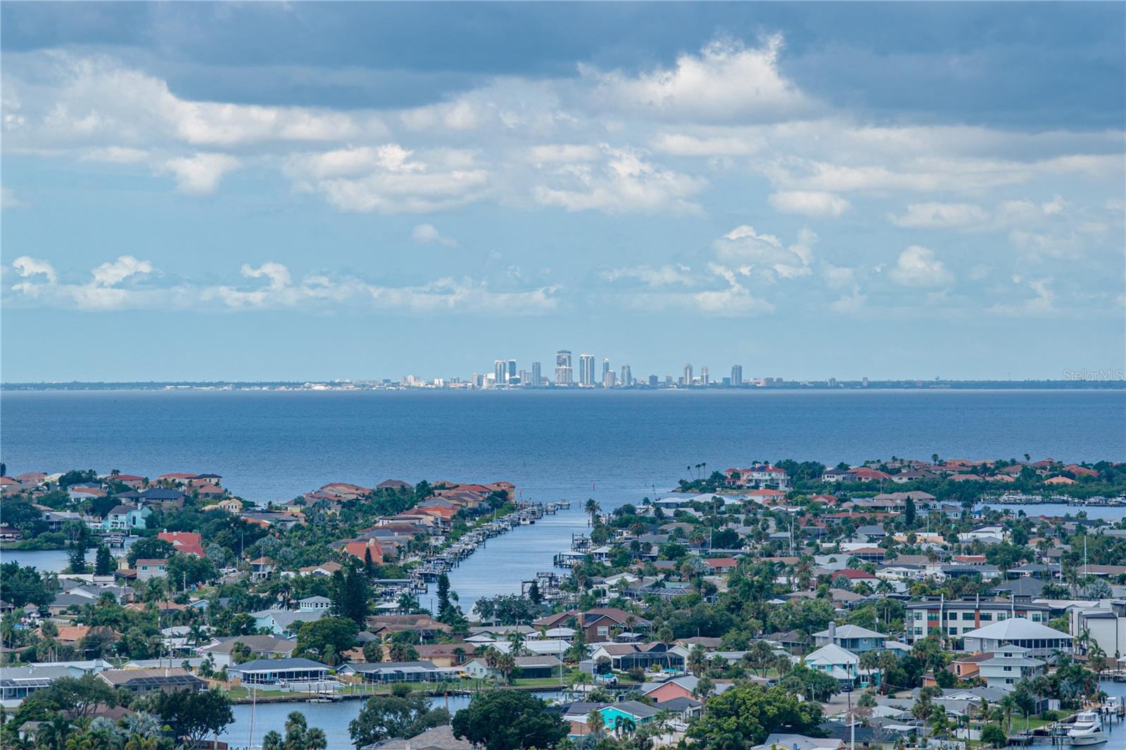 6411 GRENADA ISLAND AVE — photo 88