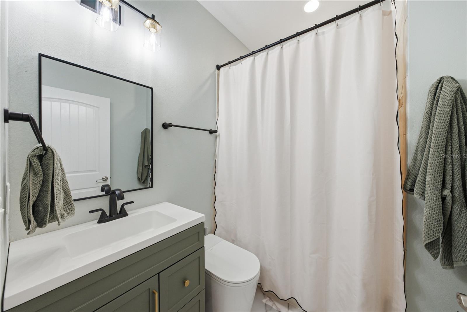 6411 GRENADA ISLAND AVE — photo 56