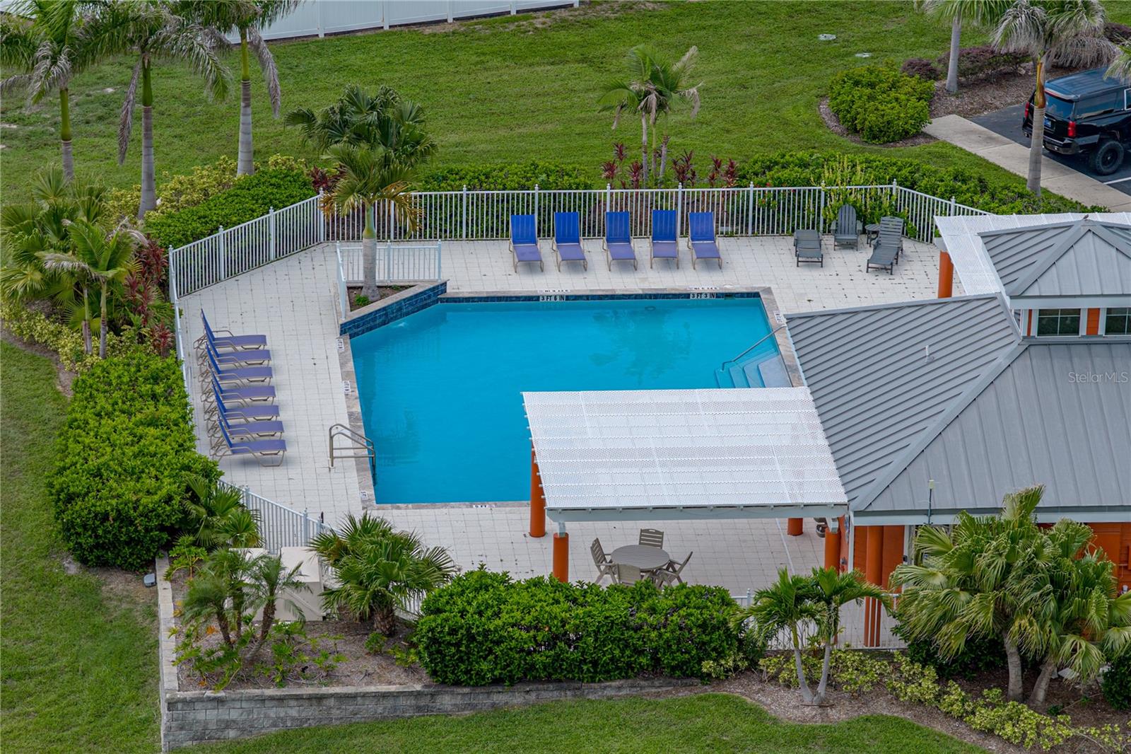6411 GRENADA ISLAND AVE — photo 84