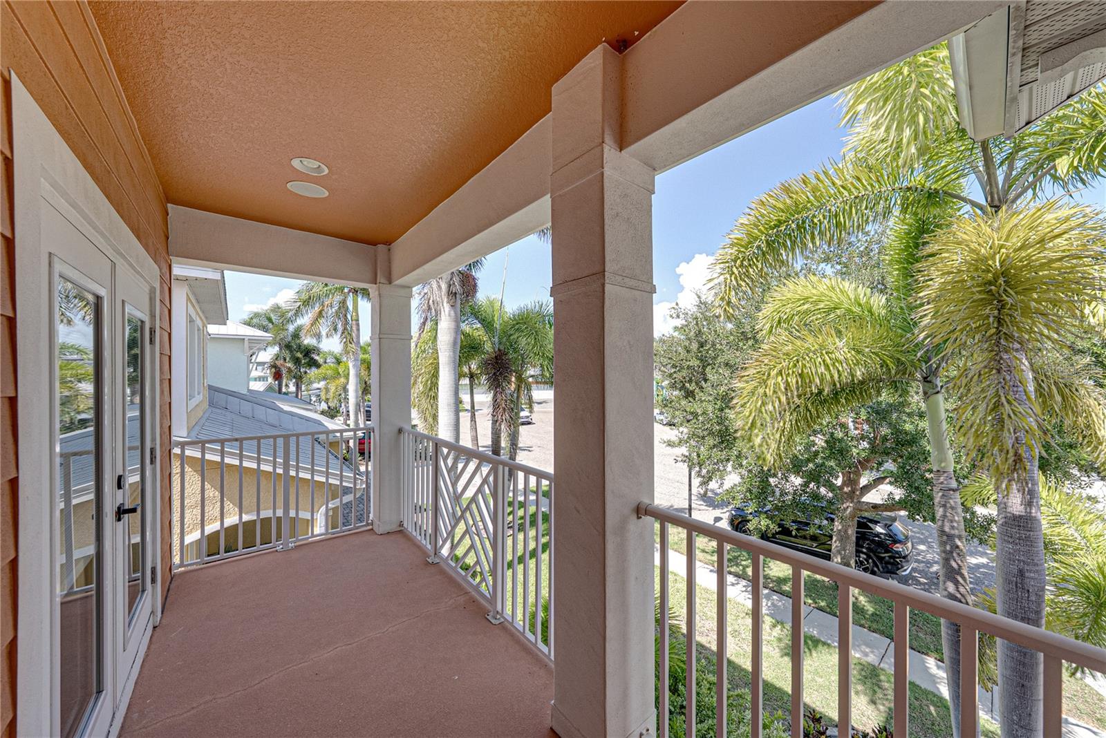 6411 GRENADA ISLAND AVE — photo 42