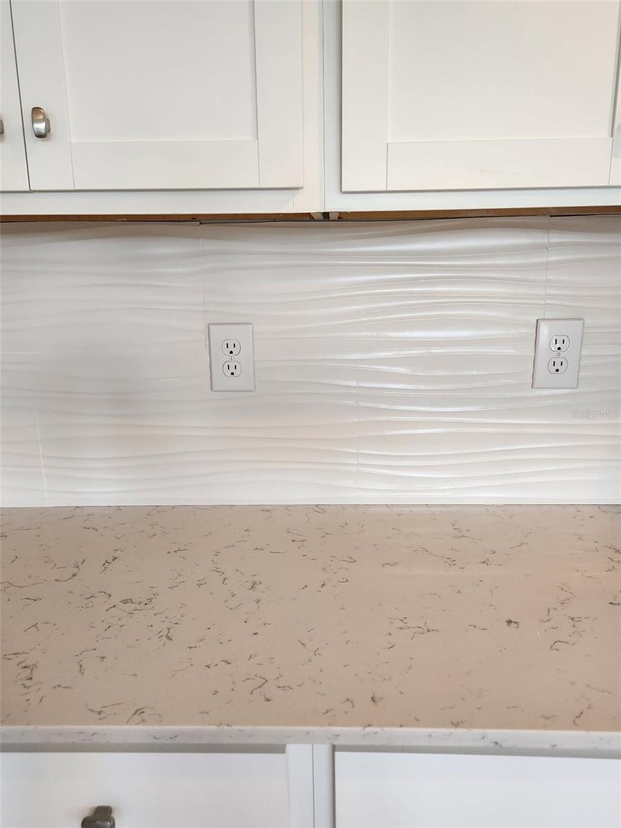 18114 GAWTHROP DR #103 — photo 8