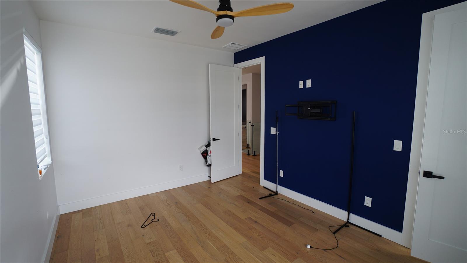 3213 W ABDELLA ST — photo 8