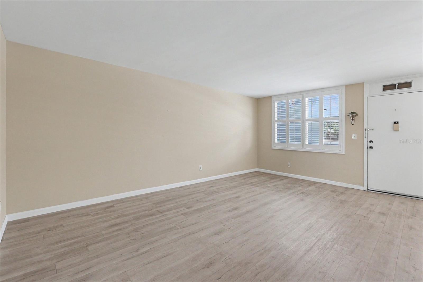 4720 LOCUST ST NE #206 — photo 3