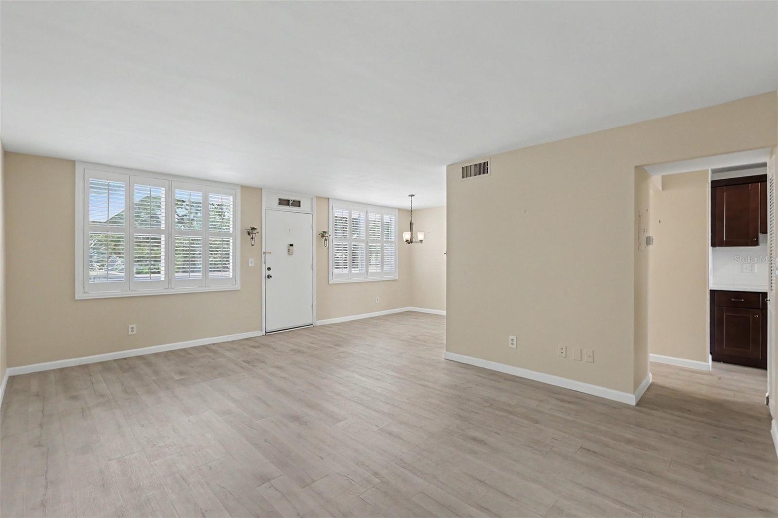 4720 LOCUST ST NE #206 — photo 7