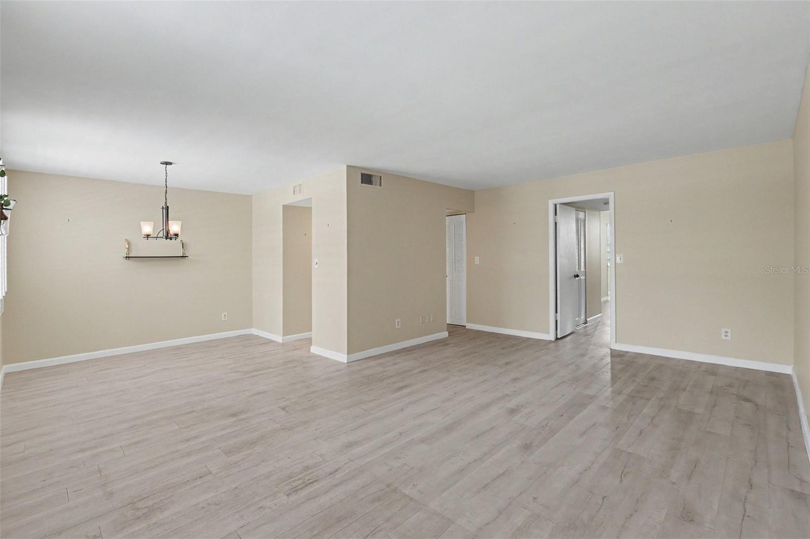 4720 LOCUST ST NE #206 — photo 6