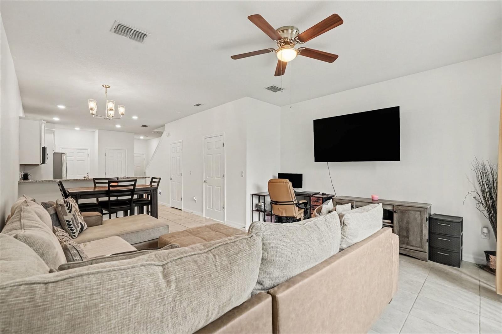 5026 SYLVESTER LOOP — photo 18