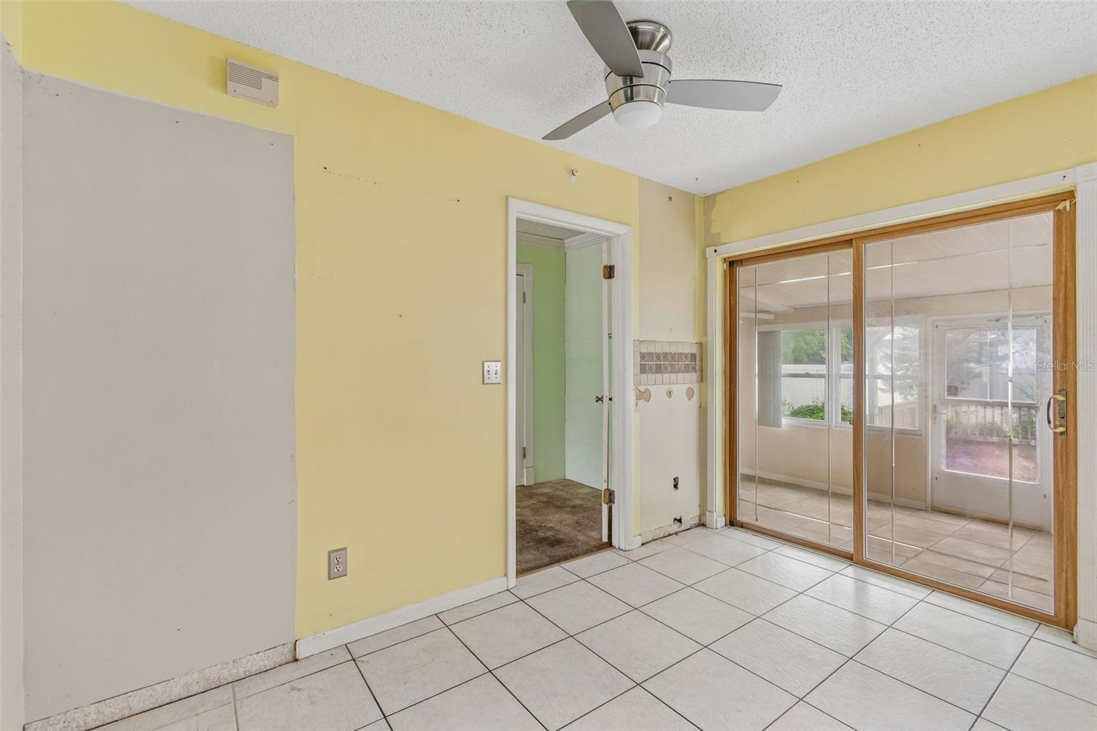 38621 NORTH AVE — photo 63