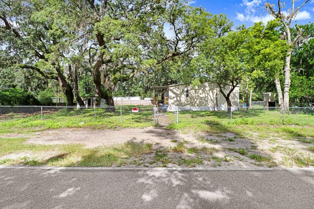 12610 ALEMEDO AVE — photo 36
