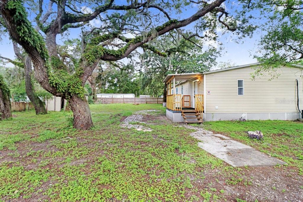 12610 ALEMEDO AVE — photo 35