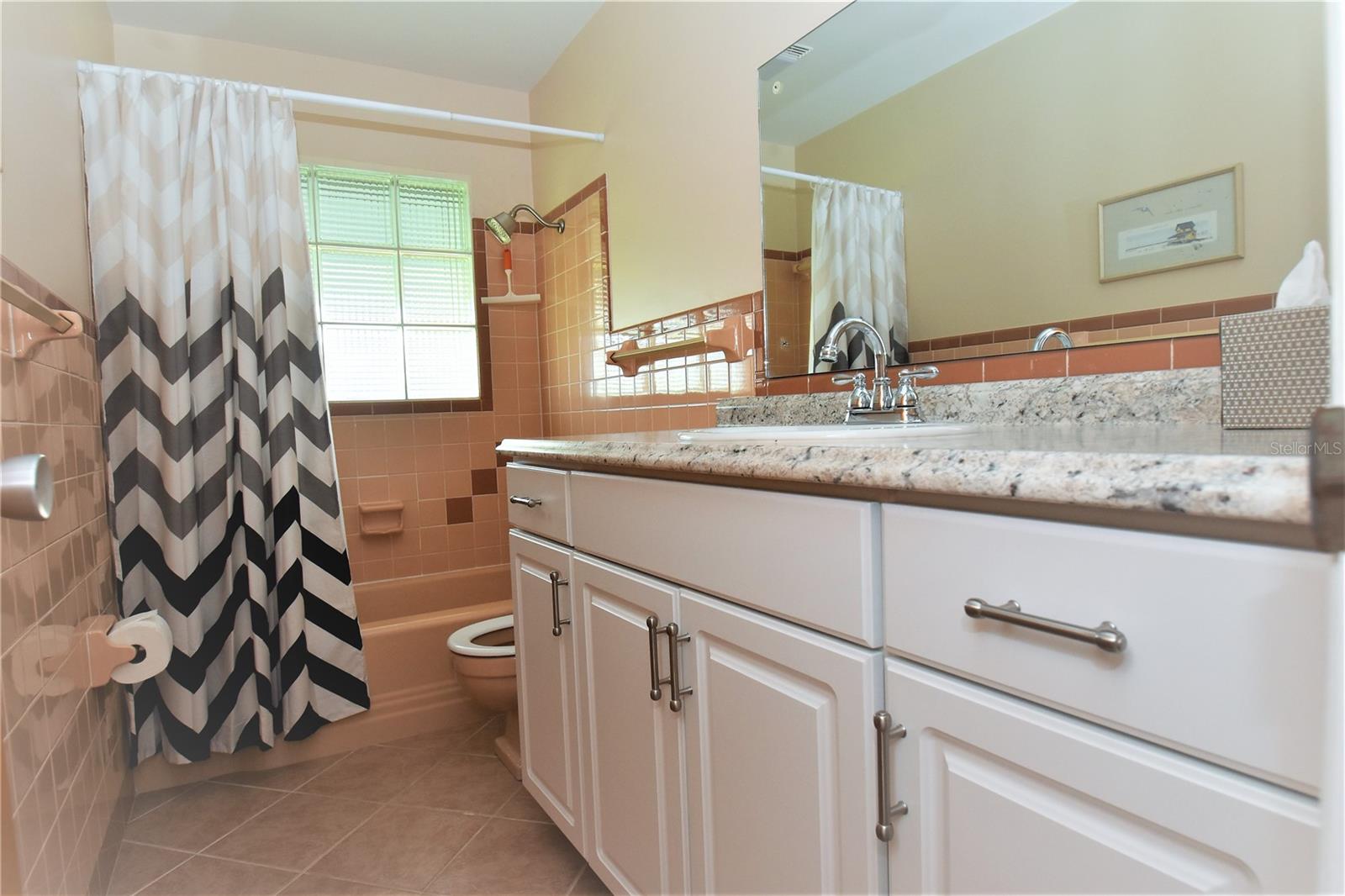 6611 COLONIAL DR — photo 9