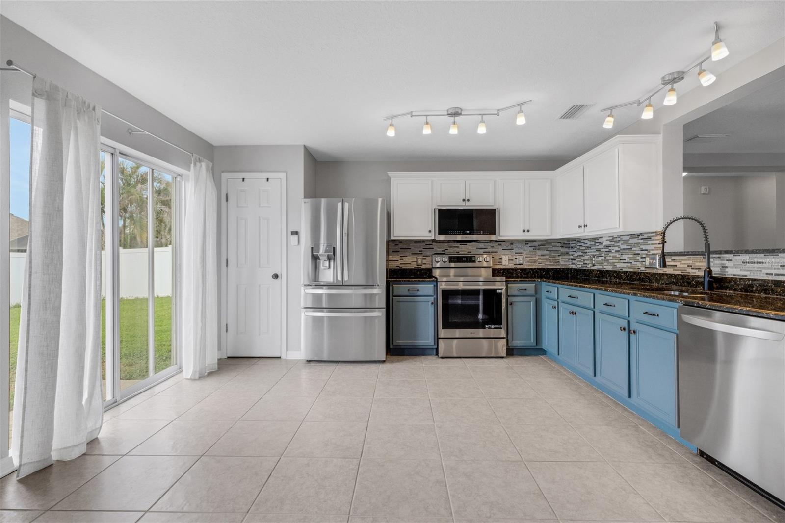 11136 GOLDEN SILENCE DR — photo 16