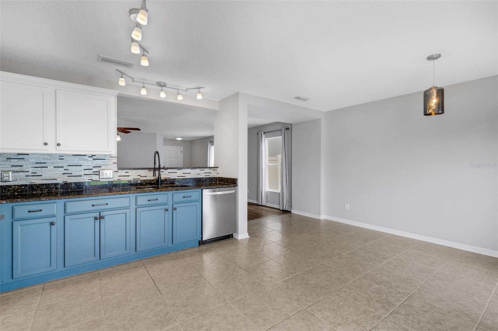 11136 GOLDEN SILENCE DR — photo 19