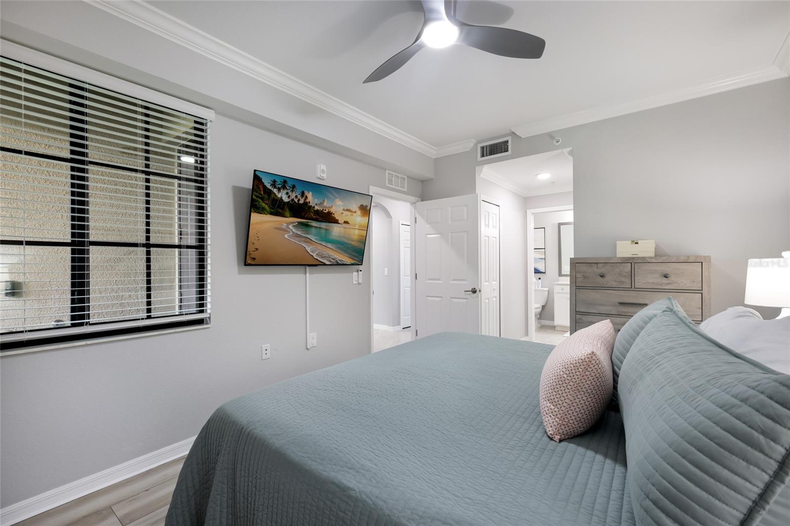 17626 GAWTHROP DR #106 — photo 16