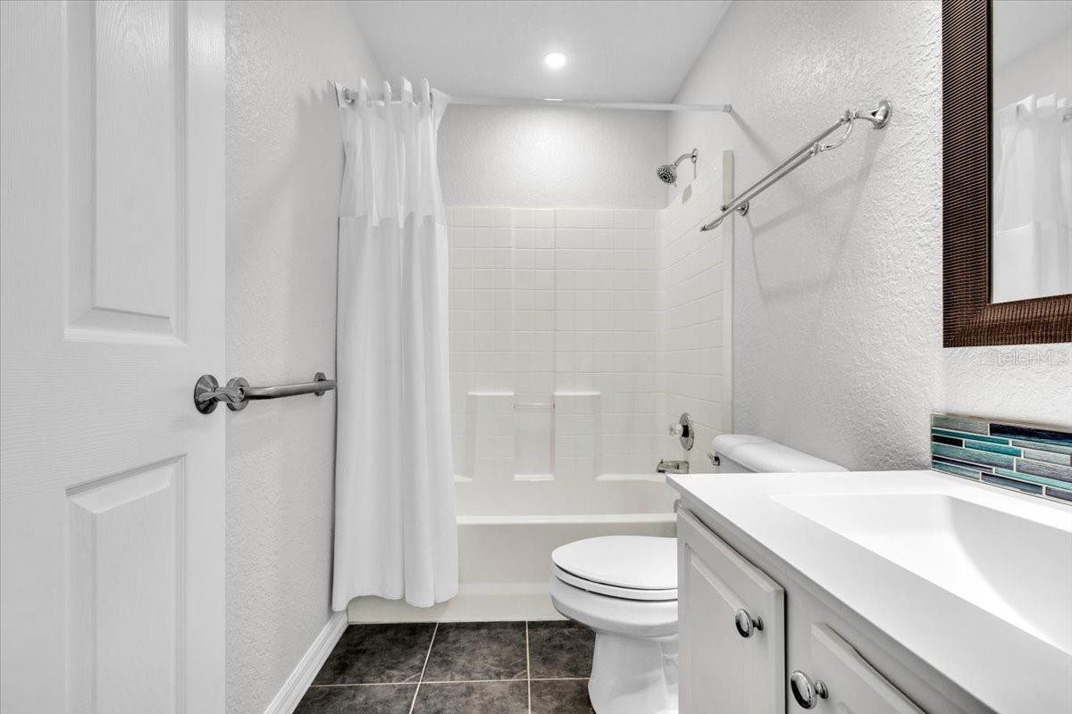 1240 NORA LN — photo 53