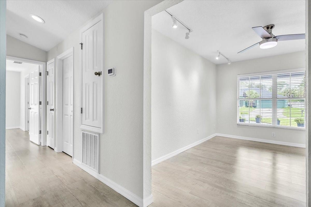 1240 NORA LN — photo 30