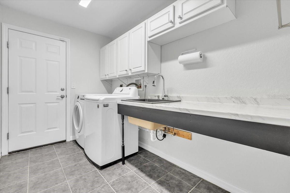 1240 NORA LN — photo 57
