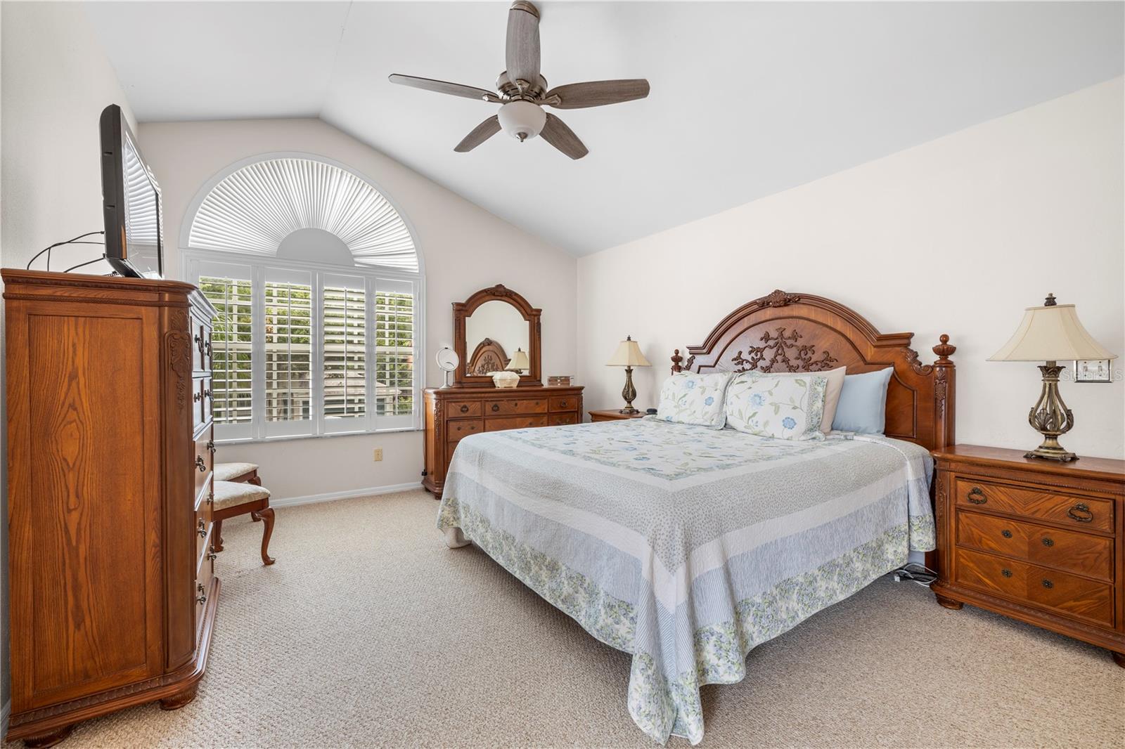 9808 LONG MEADOW DR — photo 35
