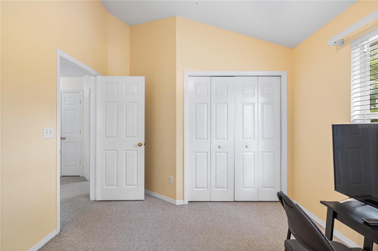9808 LONG MEADOW DR — photo 23