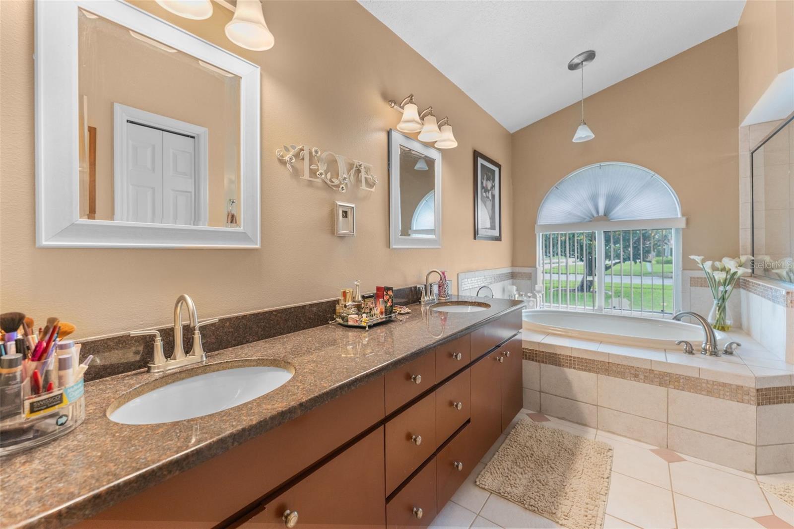 1803 CATTLEMAN DR — photo 16