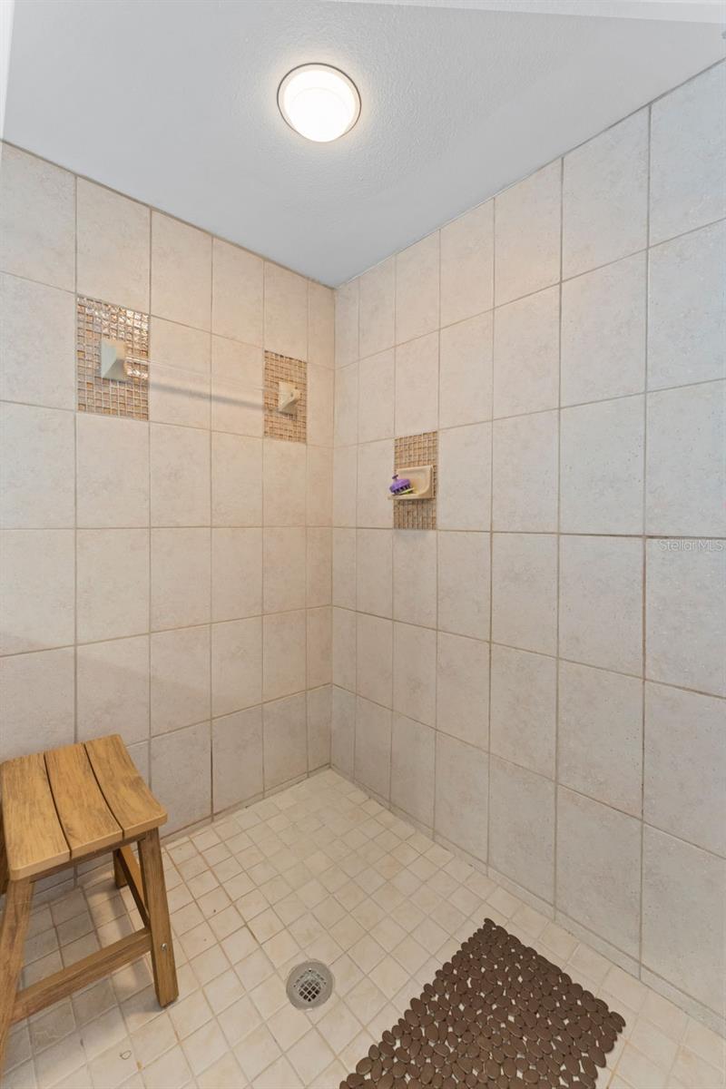 1803 CATTLEMAN DR — photo 18