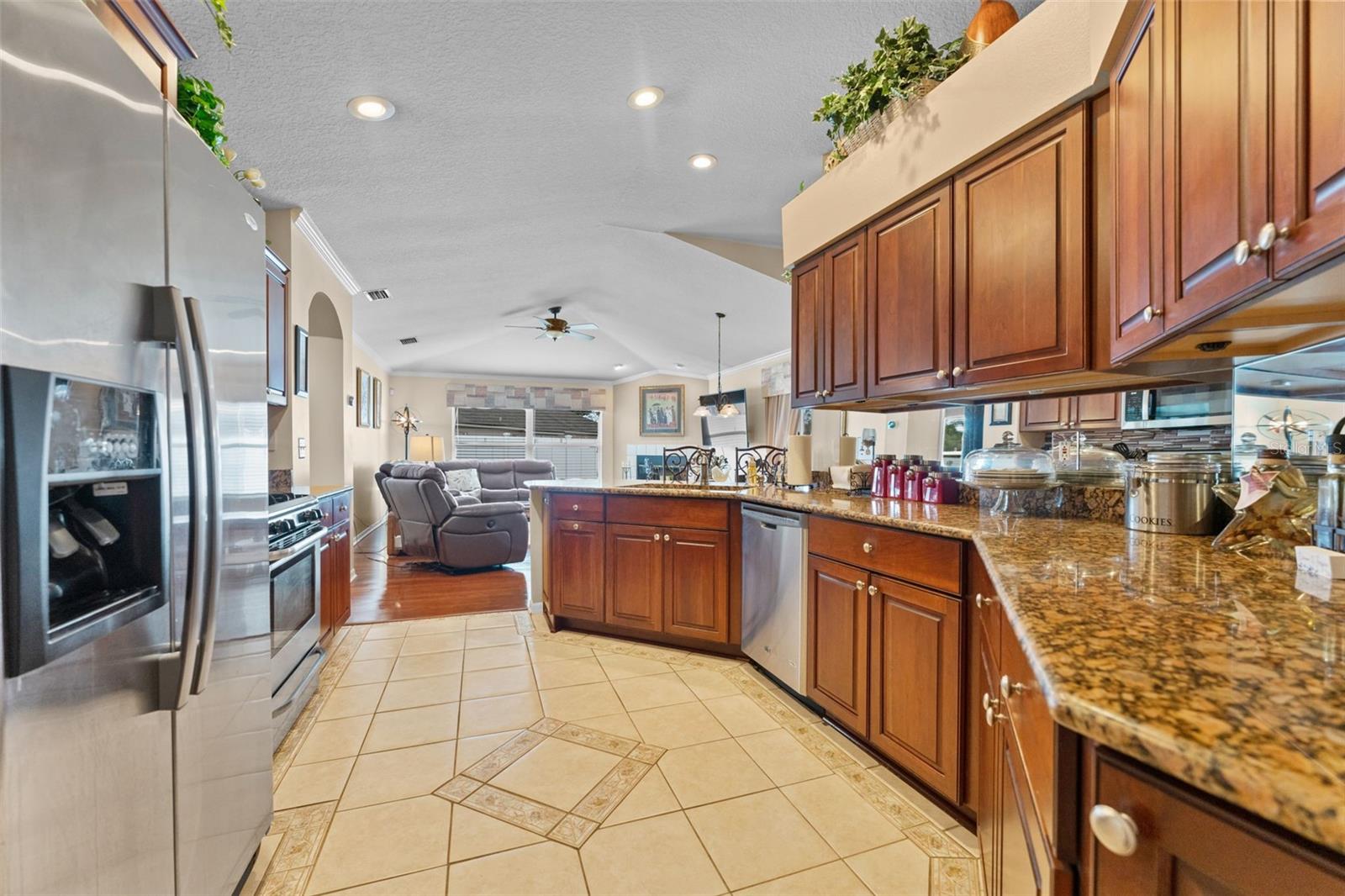 1803 CATTLEMAN DR — photo 7