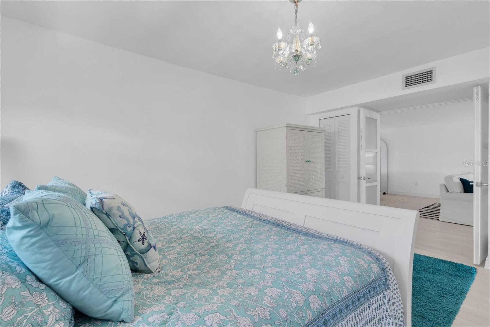 6020 SHORE BLVD S #412 — photo 35