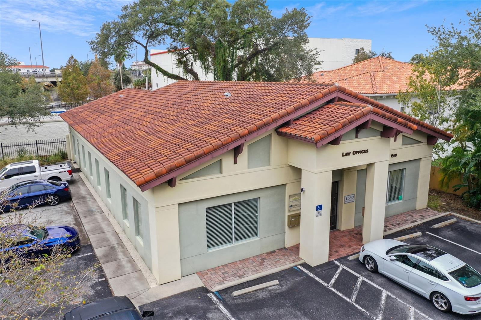 1560 W CLEVELAND ST — photo 12