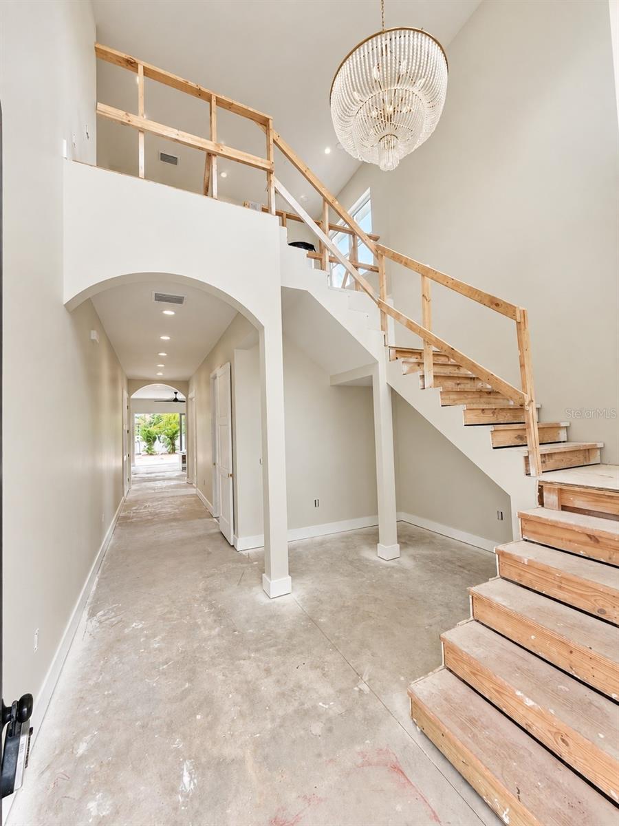 205 N WOODLYNNE AVE — photo 2