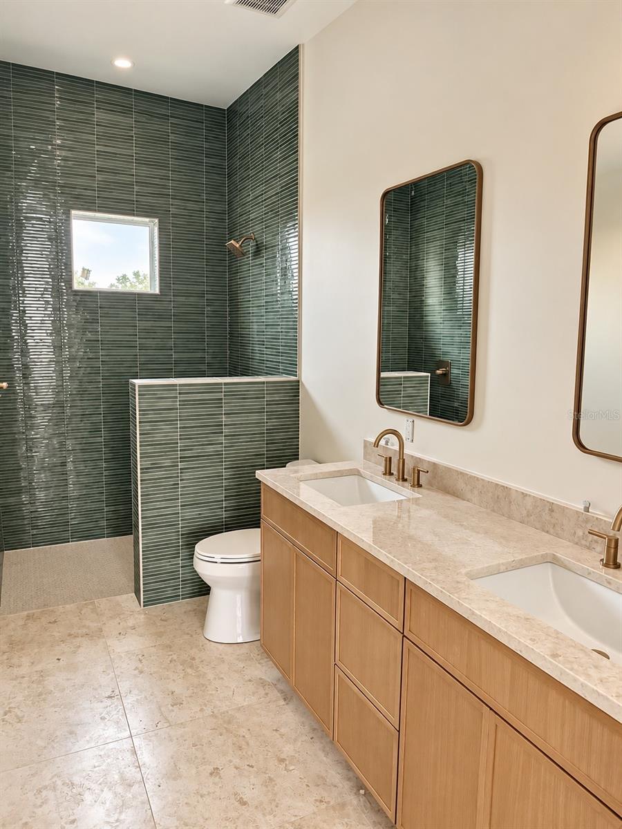 205 N WOODLYNNE AVE — photo 12