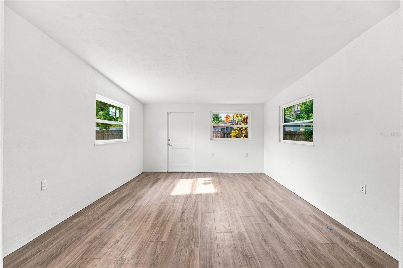 1906 15TH AVENUE DR W — photo 10