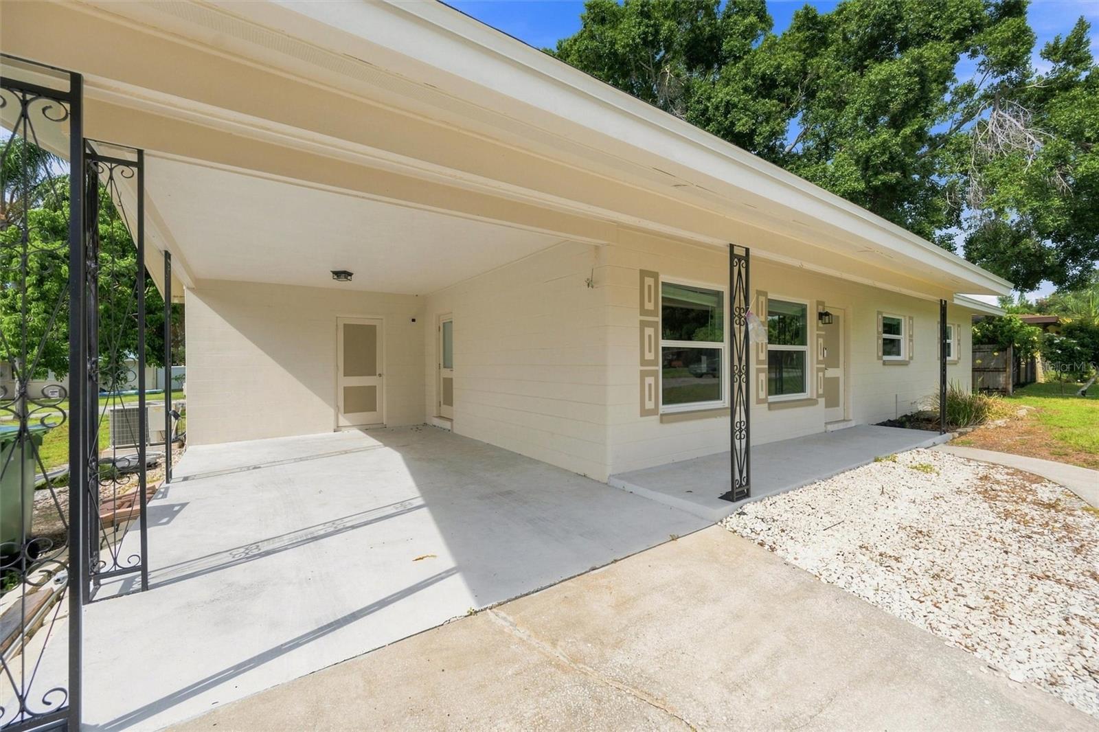 1906 15TH AVENUE DR W — photo 2