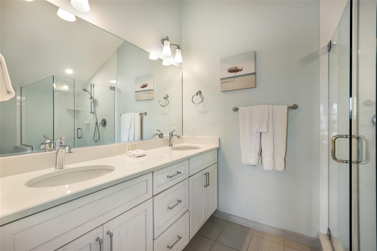 315 HAMMOCK CIR — photo 31