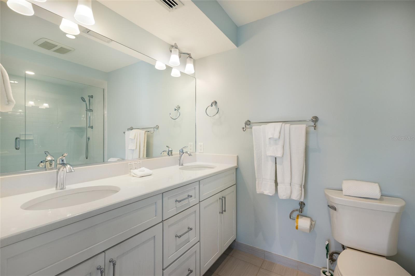 315 HAMMOCK CIR — photo 23