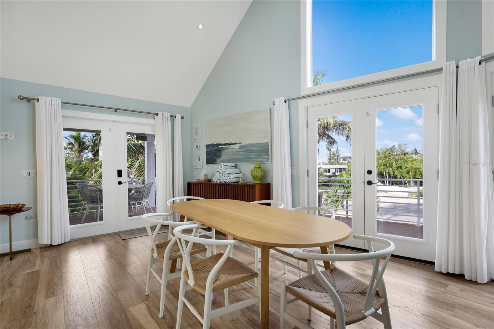 315 HAMMOCK CIR — photo 15