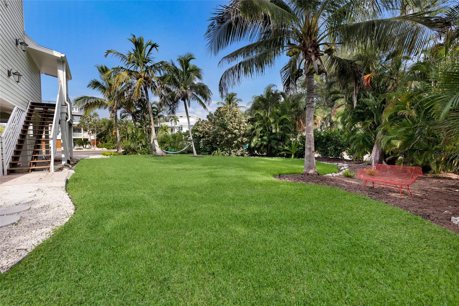 315 HAMMOCK CIR — photo 47