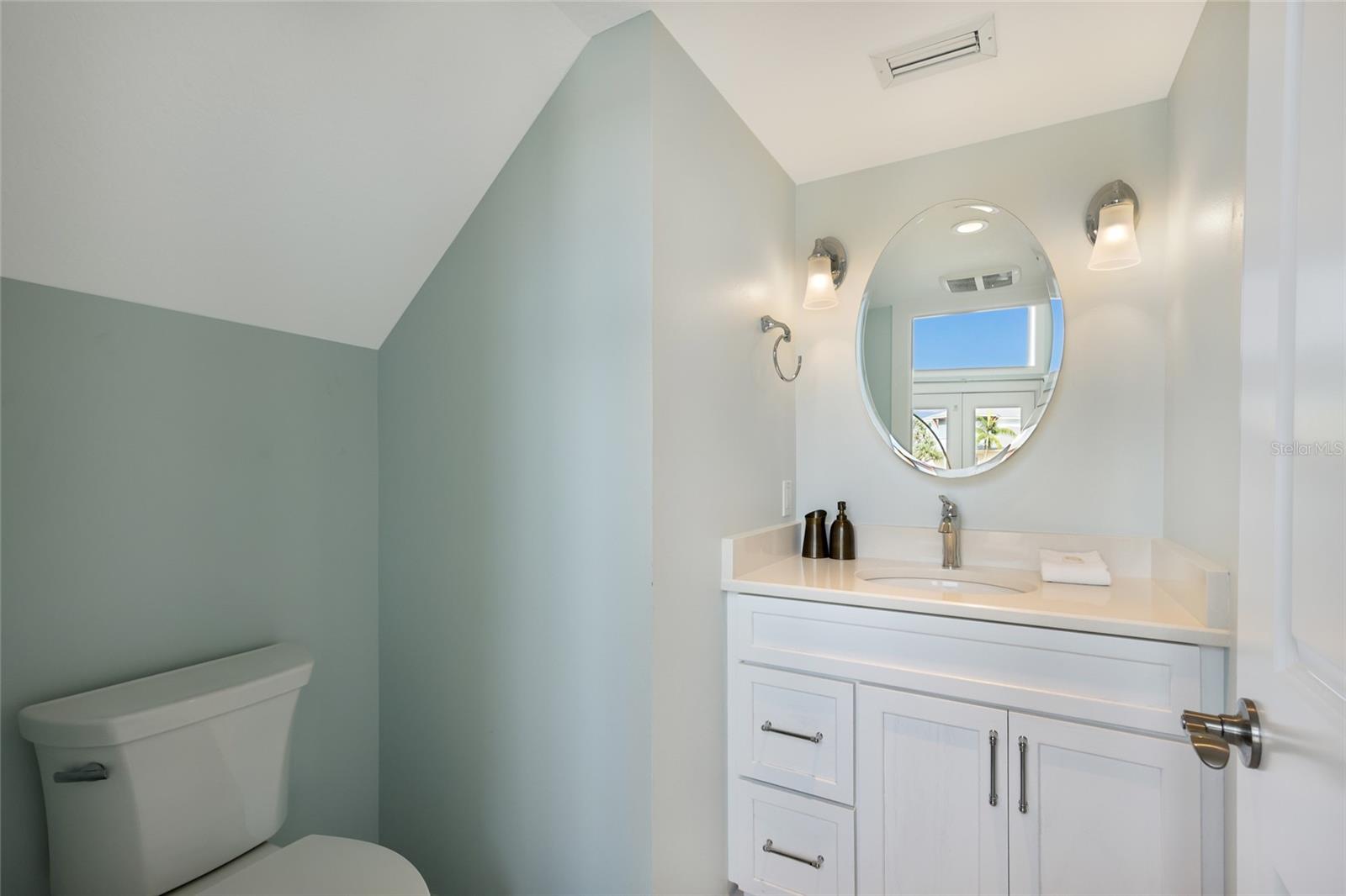 315 HAMMOCK CIR — photo 25
