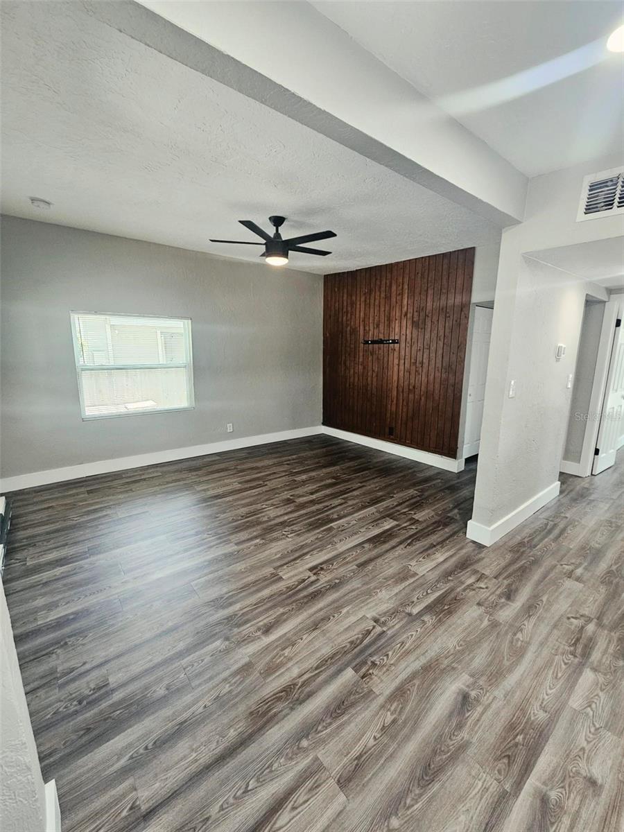 826 53RD TER N — photo 26