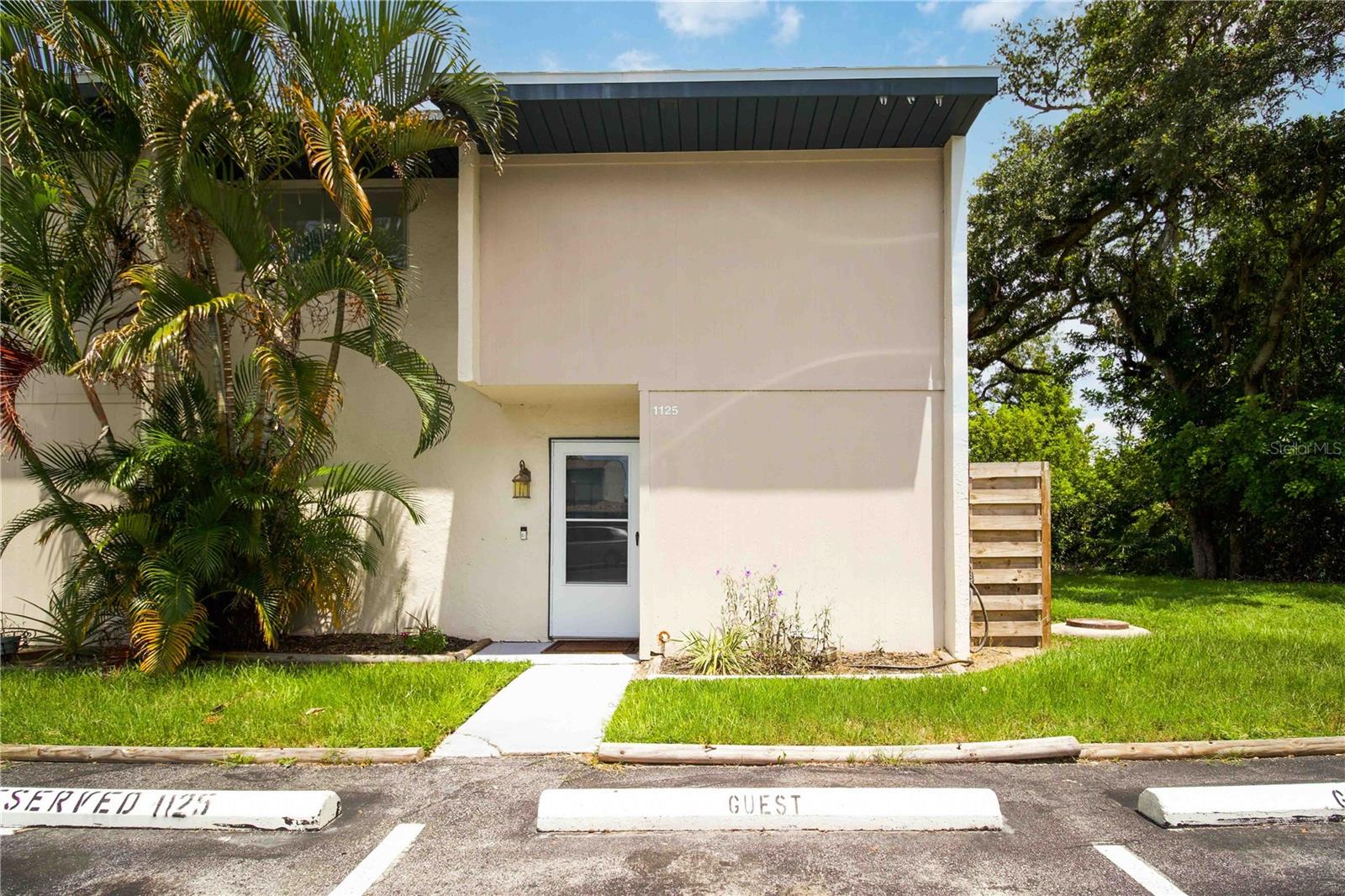 1125 LONGFELLOW WAY #125-B — photo 2